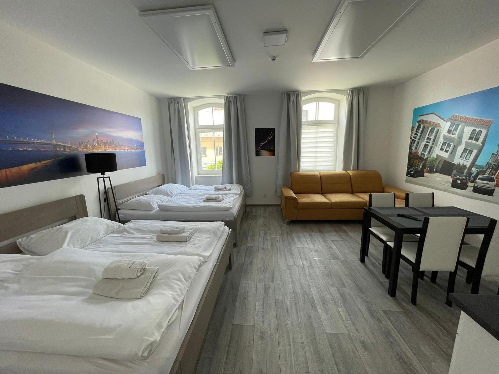 Relax21 Hotel Uhersky Ostroh Ngoại thất bức ảnh